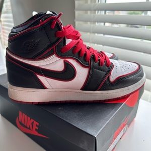 Air Jordan 1 Retro High OG 'Bloodline